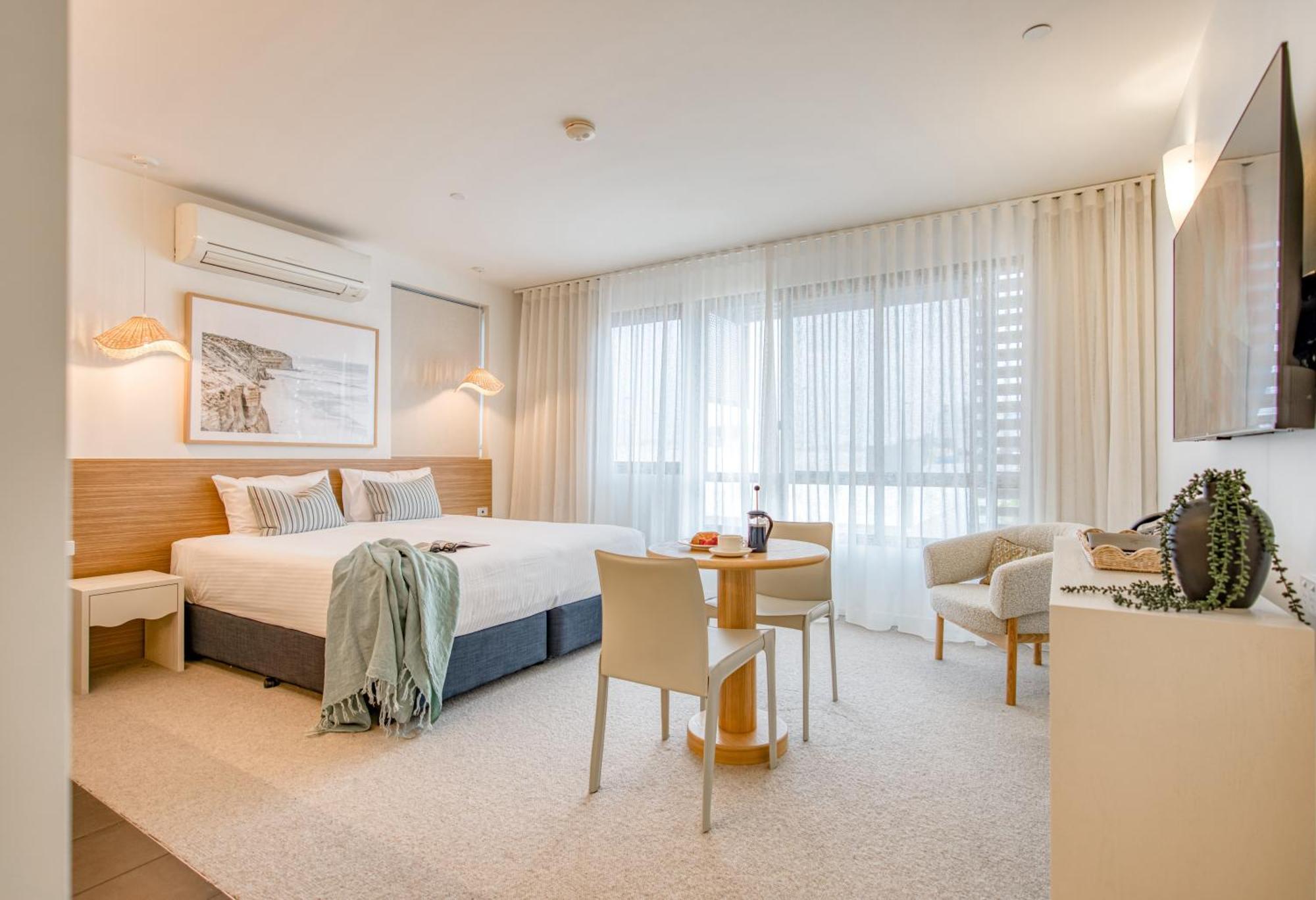 Oaks Vue Suites 절롱 객실 사진